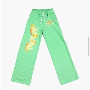 Boys lie toxic pants